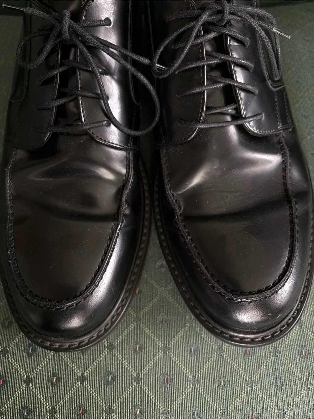 Bostonian Black Leather Lace-Up Oxfords
